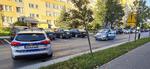 20- letni mężczyzna wbiegł pod koła samochodu