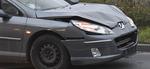 Peugeot najechał na tył Opla. Potrzebna była karetka pogotowia