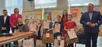Wystawa laureatów konkursu plastycznego "Pomaganie jest cool"