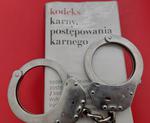 Odpowie za kradzież rozbójniczą i narkotyki