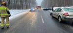 Wypadek na drodze na Jamnicę. BMW wyprzedzało kolumnę pojazdów.