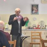 Spotkanie edukacyjne w Dziennym Domu Senior+ na temat właściwości i zastosowania komory normobarycznej