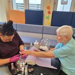 Mobilny Salon Piękności z Centrum Kształcenia Zawodowego i Ustawicznego w Stalowej Woli w Dziennym Domu "Senior+"