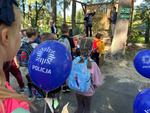 Policjanci na pikniku edukacyjnym "Aktywni Błękitni - Szkoła przyjazna wodzie"